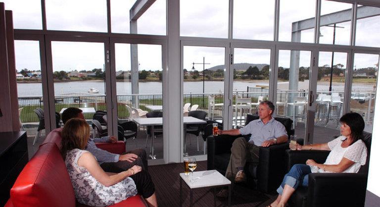 York Cove Hotel จอร์จทาวน์ ร้านอาหาร รูปภาพ