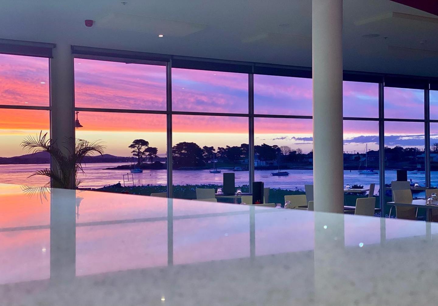 York Cove Hotel จอร์จทาวน์ ภายนอก รูปภาพ