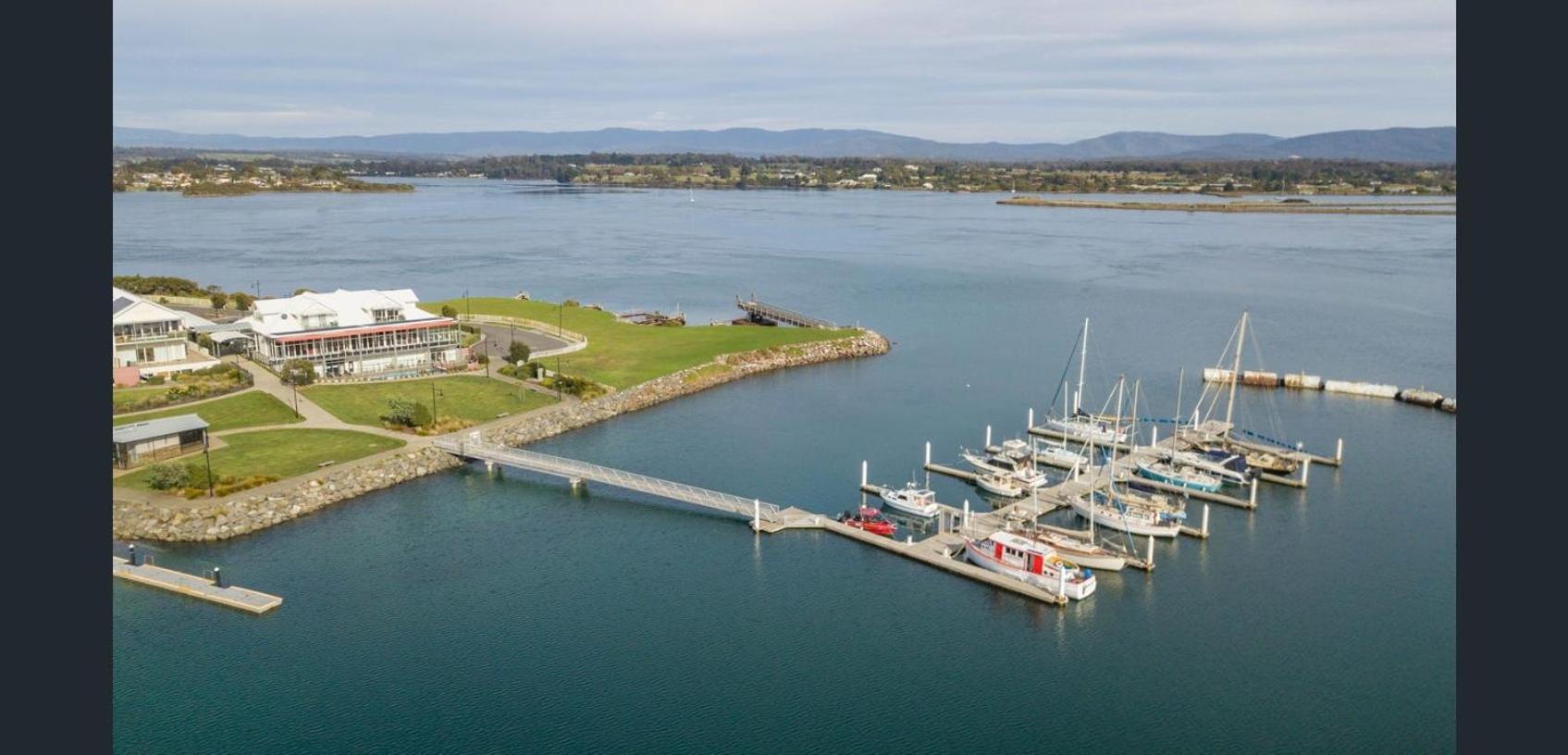 York Cove Hotel จอร์จทาวน์ ภายนอก รูปภาพ