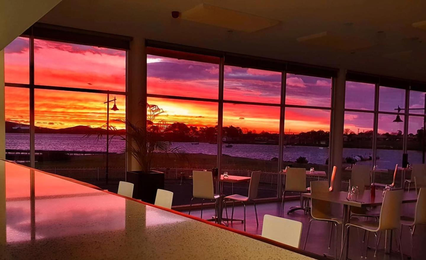 York Cove Hotel จอร์จทาวน์ ภายนอก รูปภาพ