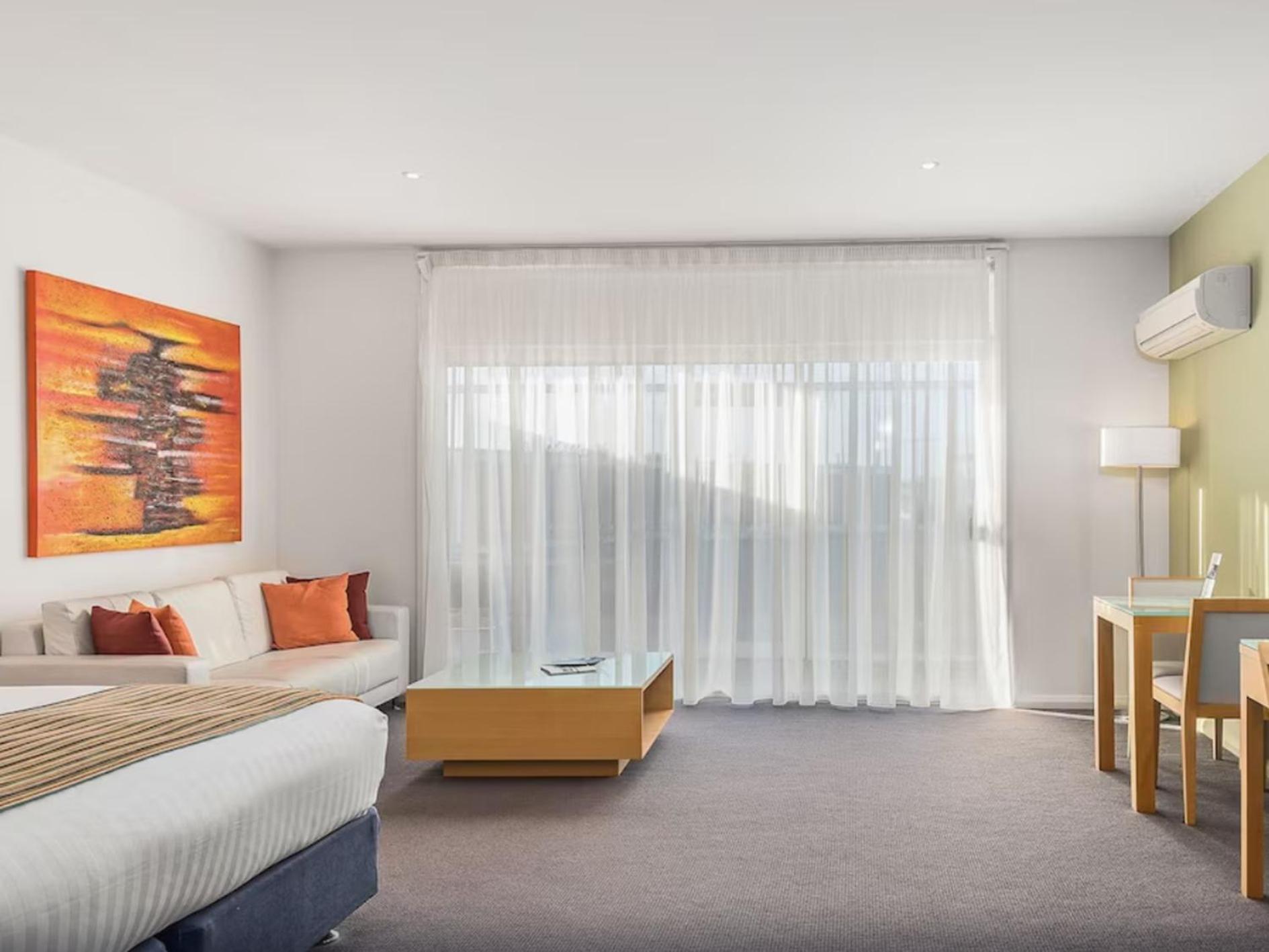 York Cove Hotel จอร์จทาวน์ ภายนอก รูปภาพ