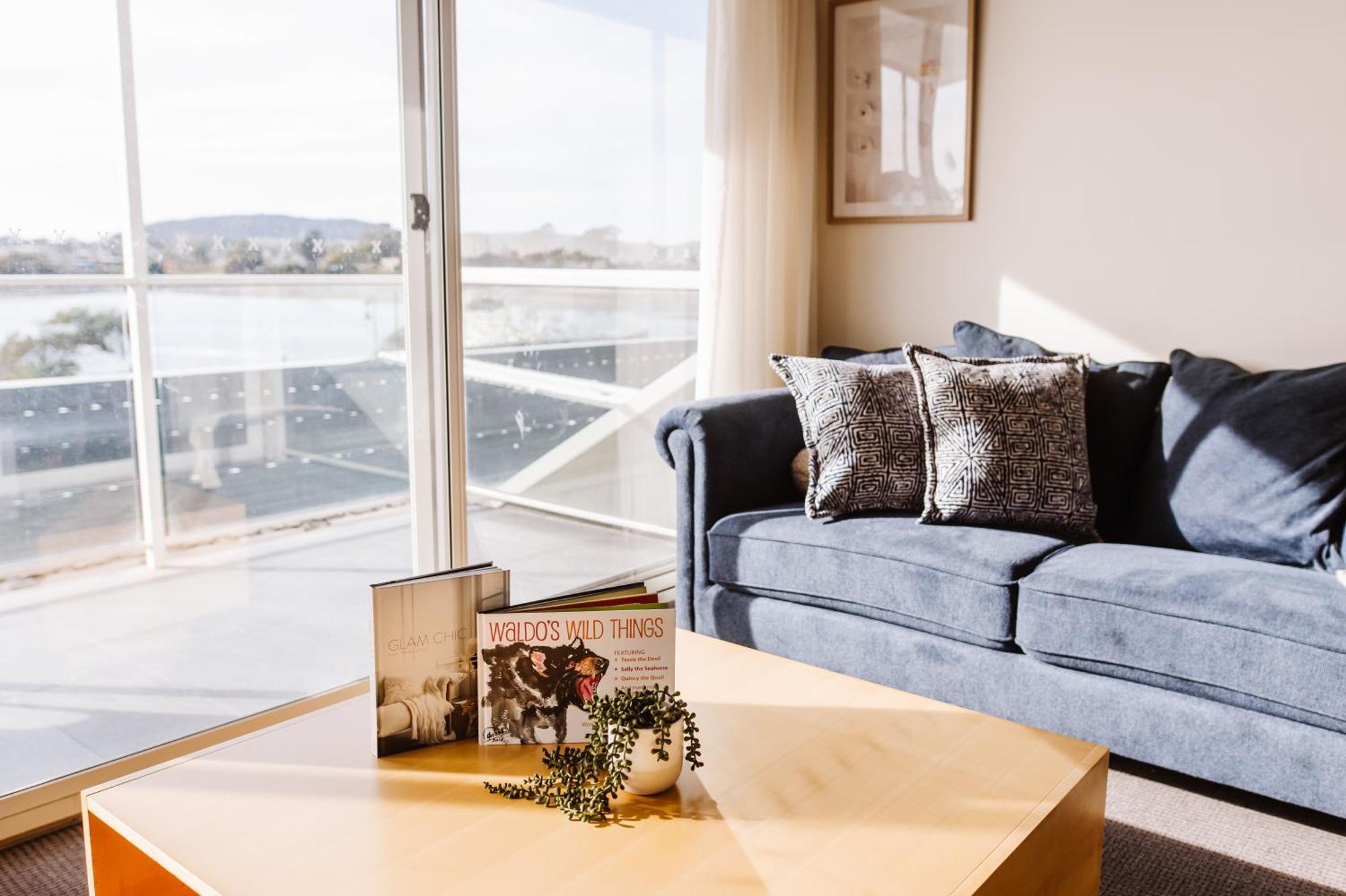 York Cove Hotel จอร์จทาวน์ ภายนอก รูปภาพ